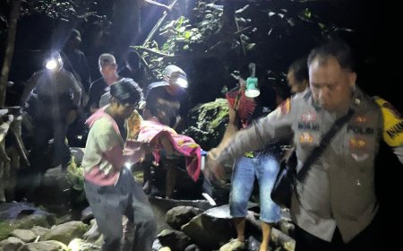 Wisatawan Tersesat di Air Terjun 9 Putri Rajabasa Ditemukan Selamat ‎