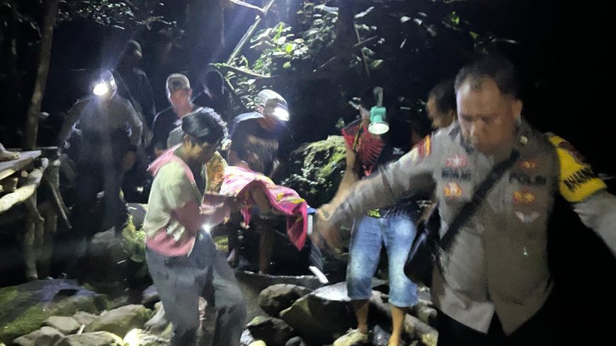 Wisatawan Tersesat di Air Terjun 9 Putri Rajabasa Ditemukan Selamat ‎